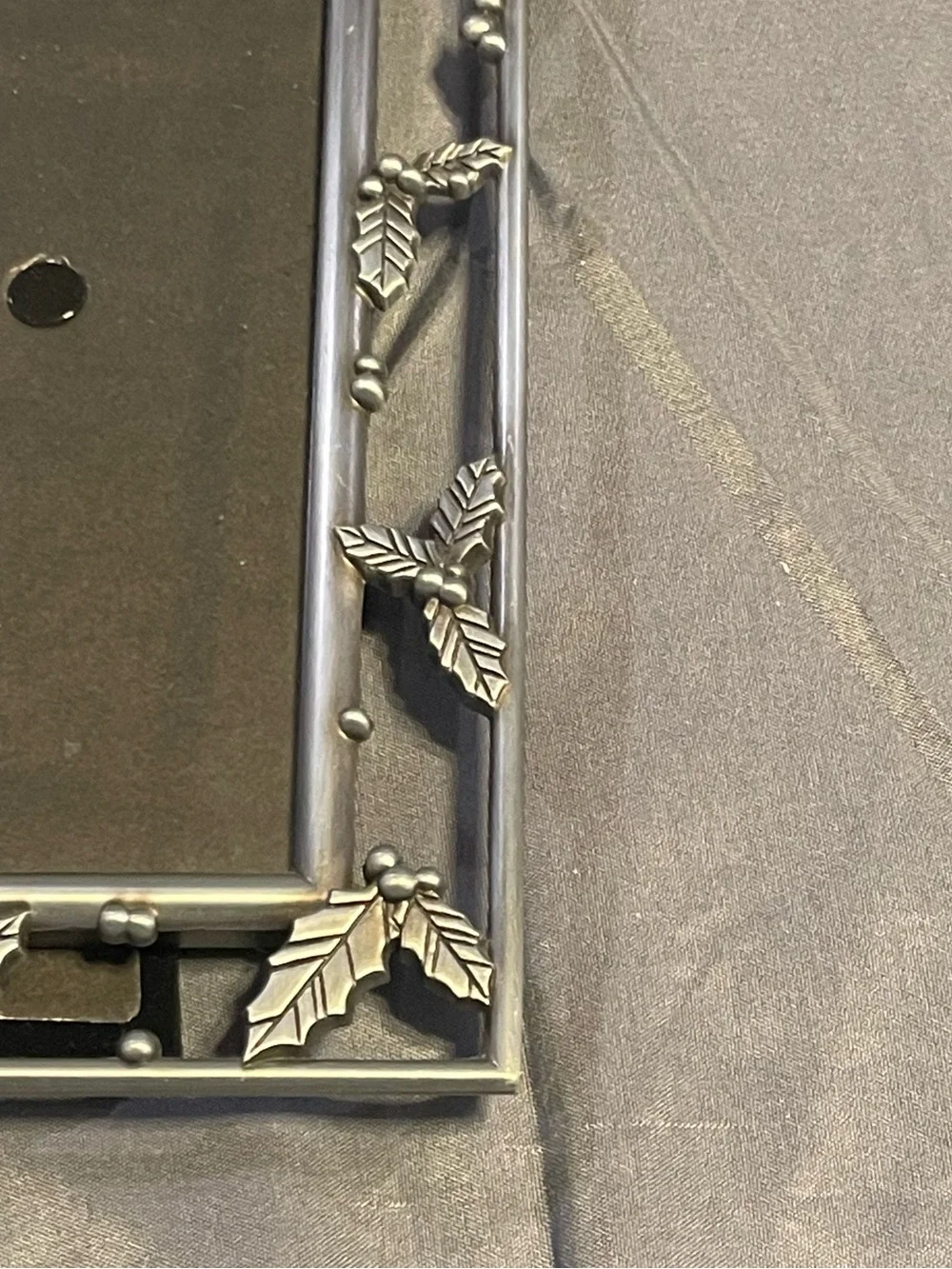 Vintage Pewter Christmas Picture Frame Holly Berries Tree Gift Boxes 4x6 Ornate